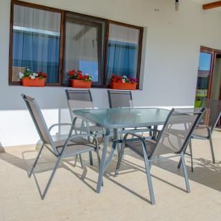 Family House Pristol - Pristol - 8
