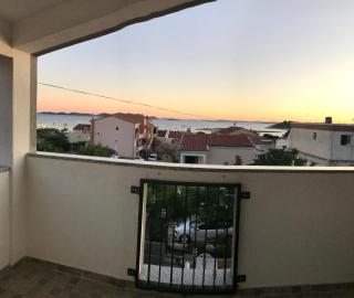 Apartman Arijana s pogledom na more za 6 osoba - Pakoštane - 2