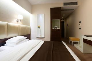 CRYSTAL Hotel Belgrade - Belgrade - 7