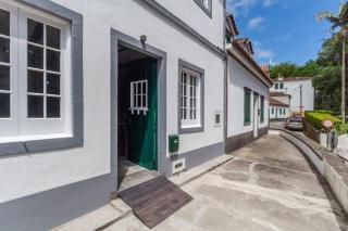 Moradia no Largo - Furnas - 1