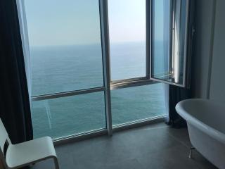 Апартаменты первая линия - 0