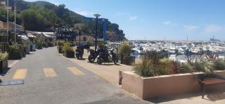 Petit coin de paradis au soleil près de la mer - 3