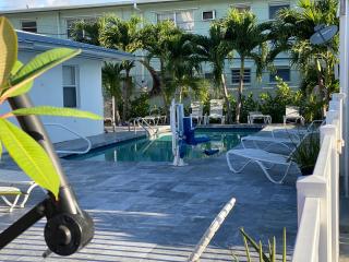 Pelican By The Sea - Pompano Beach - 4