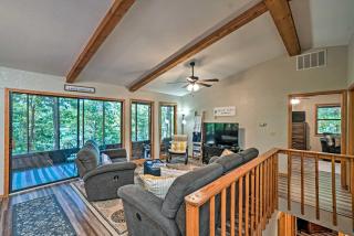 Home with Large Deck on Table Rock Lake! - 2