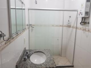 Na praia de Copacabana, vista lateral do mar 2 quartos para 6 pessoas - 5