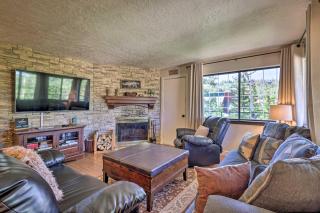 Slopeside Condo with Hot Tub and Game Room Access! - 4