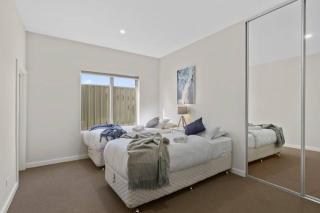 Meander - Port Noarlunga South - C21 SouthCoast Holidays - 7