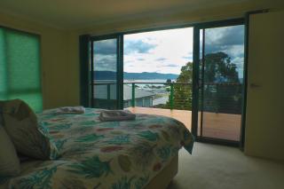 'The Lookout' at 27 Fraser Street - Bicheno - 5