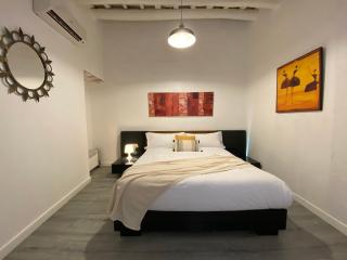 The Yellow House by MyRentalHost - Barcelona - 9