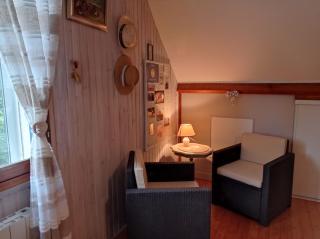 chambre campagnarde du grès rouge de BEAUVAL - 6