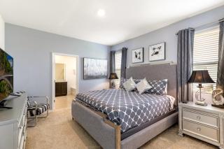Lake View - Private Pool & Spa - Game Room - Family Friendly - 3