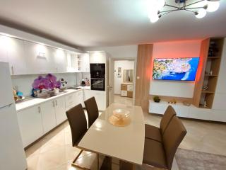 Irina Apartment - Sandanski - 0