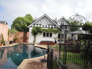 English Tudor House - Hamilton - 0