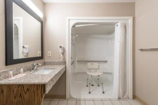Super 8 by Wyndham Alexander City - 7