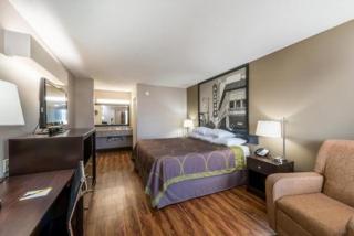 Super 8 by Wyndham Alexander City - 6