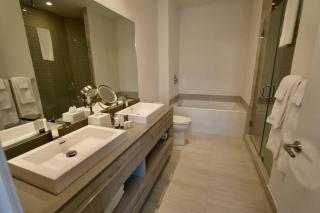 Luxury Two Bed Two Bath Beach Resort Condo 35 USD resort fee per day - Hollywood - 2