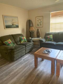 Cozy comfortable & convenient - Pensacola - 5