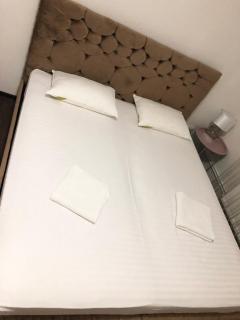 CONFORT GuestHouse - Oradea - 0