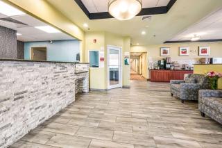 Quality Inn Poughkeepsie - 2