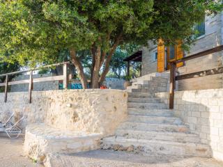 Stone Built Private villa Limeri with pool, BBQ & Shaded Patio - 3