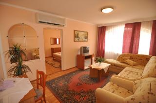 Hotel Átrium - Štúrovo - 1
