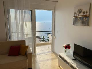 Apartment with huge sea view balcony - Sarandë - 2