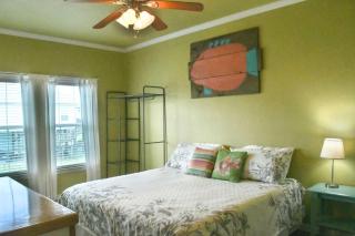 Walk to Crystal Beach Coastal Home with Views! - Crystal Beach - 3