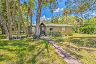 Waterside Anglers Heaven Crooked River Fish Camp - Yankeetown - 8
