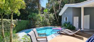 Casa com piscina perto da praia de Riviera - Bertioga - 1