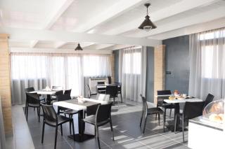 Fly Boutique Hotel - 6