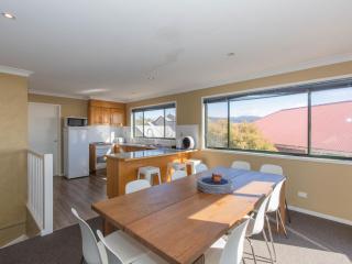 Chalet De Neige 2 9 Jillamatong Street - Jindabyne - 8