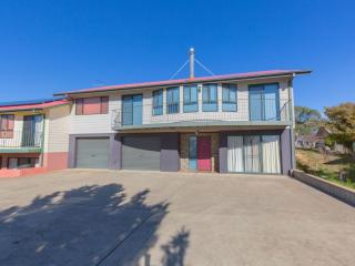 Chalet De Neige 2 9 Jillamatong Street - Jindabyne - 3