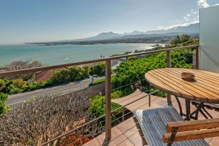 18 On Kloof Guest House - 1