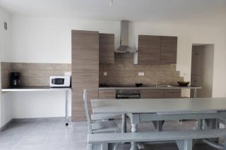 Maison chaleureuse avec parking gratuit sur place - Saint-Romain-sur-Cher - 0