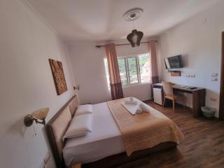 HOTEL VILA TWIX - Berat - 1