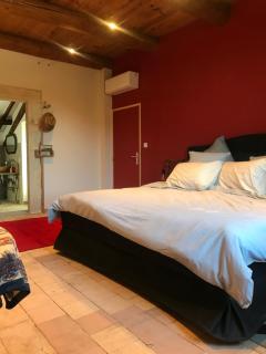 La Bergerie des Amandiers Chambres et Table d'Hôtes - 4