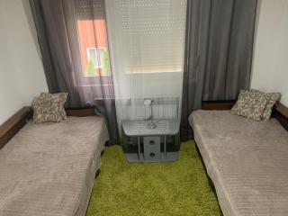 Vlajkovic apartmani 2 - 1