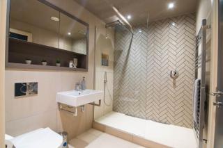 Entire 1 Bed - Number 39 - The Cosy Collection Ltd - 5