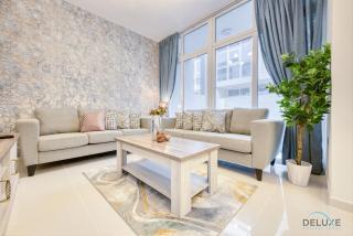 Opulent 3BR Townhouse at DAMAC Hills 2 Dubailand by Deluxe Holiday Homes - Dubái - 0