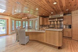Game Room, Yard and Hot Tub Spacious Catskills Home - 1