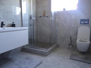 77 @Harties - Hartbeespoort - 2