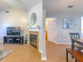 The cozy and newly furnished white townhouse! - Tallahassee - 6