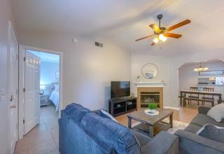The cozy and newly furnished white townhouse! - Tallahassee - 0