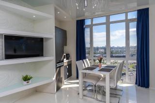 Fashionable panoramic apartments Dnieper. Obolon - Kiev - 9