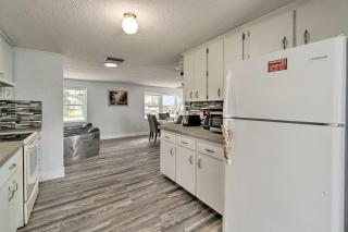 Family-Friendly Englewood Rental with Canal Views! - 3