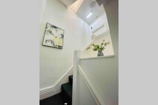 Avril Apartments by CityNest1 - 2