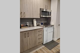 Cozy Sweet Studio #7, 10 minutes to D.T. Ottawa - 8