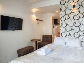 BiBi Hotel Kokusaidori - Naha - 1