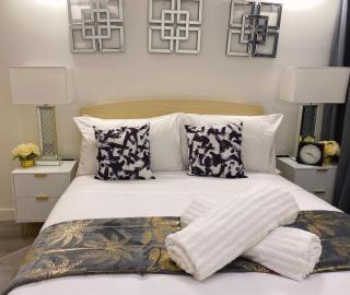 Newpointe Stunning 1-bedroom Serviced Apartment - 1