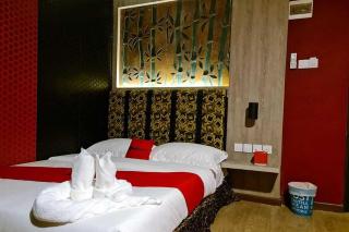 RedDoorz Plus near Nagoya Hill Batam 6 - Bumiayu - 0